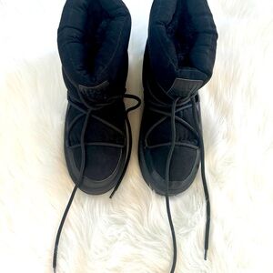 H&M Moon boots Ankle black